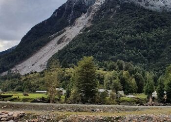 Rodado y desborde de río en sector Valle Quinto en La Junta preocupa a familias del sector