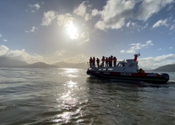 Ecoturismo Marino en Puerto Cisnes “Destacan potencial del ecoturismo MARINO para la conservación y desarrollo local”