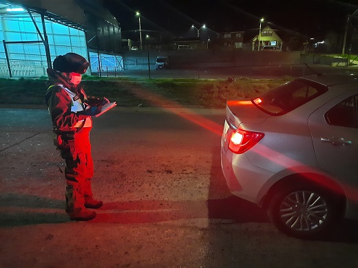 Servicio de ronda de Carabineros culminó con seis detenidos y la realización de 382 controles
