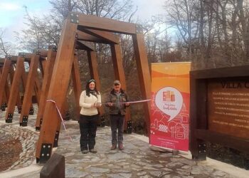 Seremi de Vivienda y autoridades locales Inauguran Llamativo Portal de Acceso a Villa O’Higgins