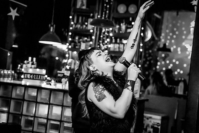 El Rock raíz de Fakinmono vuelve con nuevo single: «Niña Rebelión»
