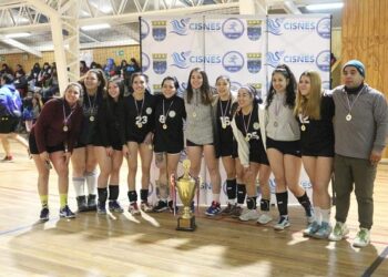 Con gran entusiasmo se realizó en Puerto Cisnes campeonato de Voleibol “Copa Calafate”