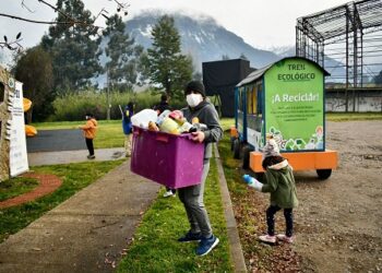 PDI realiza recolección de residuos en el Río Aysén en el marco del Día Mundial del Medio Ambiente