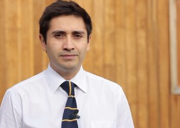 Diputado Calisto manifiesta su preocupación por falta de cupos para las becas regionales