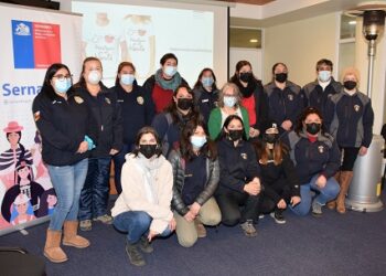 Bomberas y aspirantes participan en Primera Jornada por la Equidad de Género