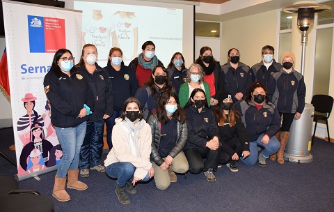 Bomberas y aspirantes participan en Primera Jornada por la Equidad de Género