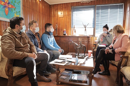 Fundación Integra y municipalidad de Coyhaique se reúnen para evaluar proyectos en la comuna
