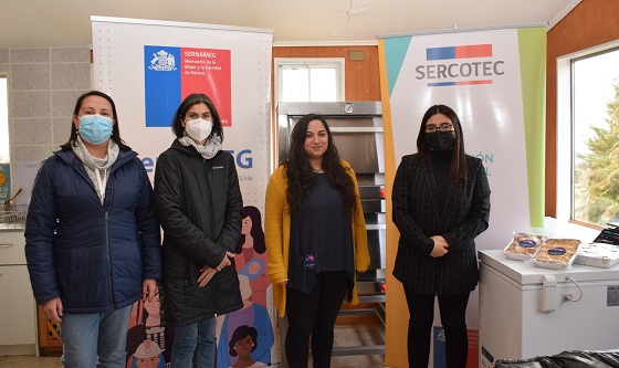 SernamEG y Sercotec lanzan Capital Abeja 2022 en la región de Aysén