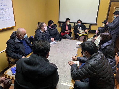 ALCALDE GATICA DA APOYO A FAMILIAS QUE ESPERAN TERRENO EN CHACRA G1