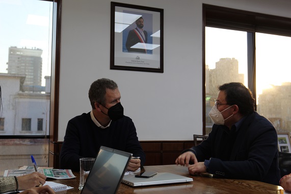 Delegado Rodrigo Araya aborda con Ministro de Transporte y Subsecretario MOP conectividad de Chile Chico