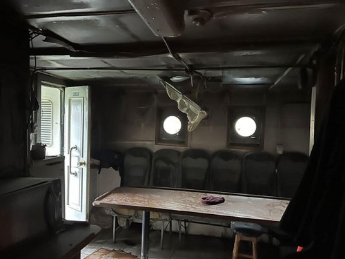 Alcalde por incendio en barcaza: “¿Tiene que morir alguien para las que las autoridades reaccionen?”