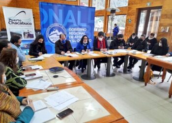 Puerto Chacabuco y autoridades regionales acuerdan reactivación del Consejo de Coordinación Ciudad Puerto