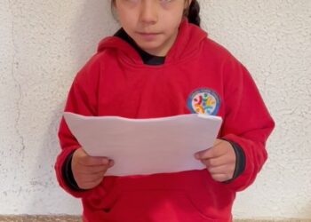 Alumna de Coyhaique se convierte en finalista regional del mayor concurso de lectura en voz alta de Chile