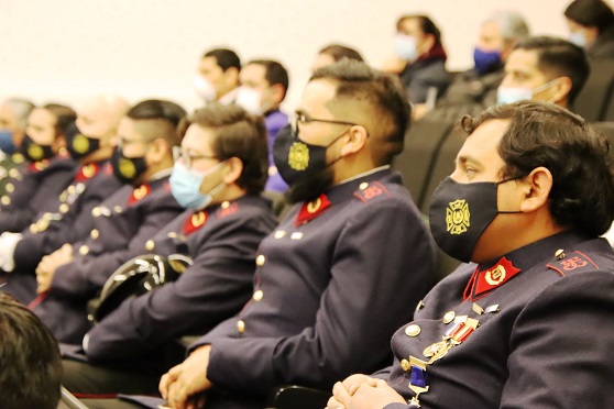 DÍA NACIONAL DEL BOMBERO: CUERPO DE BOMBEROS DE COYHAIQUE RECONOCIÓ A SUS VOLUNTARIOS Y COLABORADORES