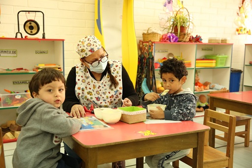 ¿Cómo alimentar saludablemente a niñas/os en vacaciones de invierno?