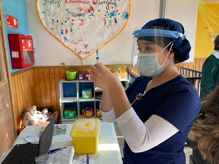 Realizan llamado a la población a continuar con el proceso de vacunación contra el Covid-19 e Influenza