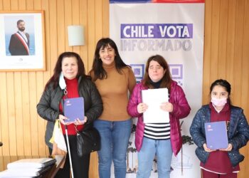 Vocería Aysén entregó propuesta de la nueva Constitución en Braile