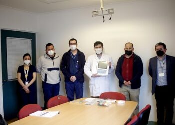 Empresas Bahamonde donó electrocardiograma a Unidad de Diálisis del Hospital de Aysén