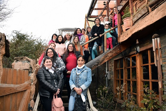 Mujeres se reúnen para avanzar hacia una mayor participación en carreras y oficios no tradicionales