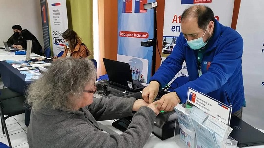 SERVICIOS PÚBLICOS ATENDIERON EN TERRENO A VECINOS DE PUERTO CHACABUCO