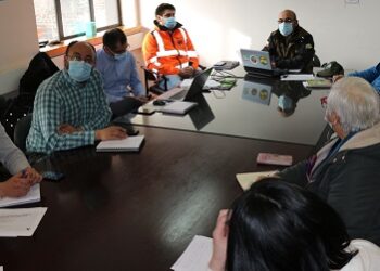 JUNTA DE VECINOS DE ENSENADA VALLE SIMPSON TRABAJA CONJUNTAMENTE CON SEREMI DEL MOP Y EQUIPOS EN NECESIDADES DE COMUNIDAD