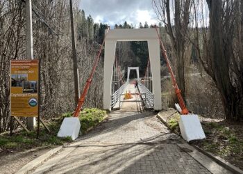 PASARELA PIEDRA DEL INDIO: POR CUARTA VEZ EL ALCALDE DE COYHAIQUE PIDE A AUTORIDADES ENCARGADAS DAR SOLUCIÓN