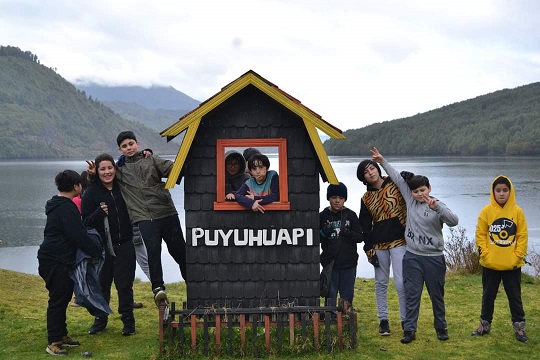Gracias a proyecto agrupación “Colonial” de Puyuhuapi realiza talleres de futbol y senderismo