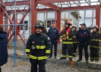 Presidente Nacional de Bomberos visitó obras de nuevo Cuartel en Cisnes