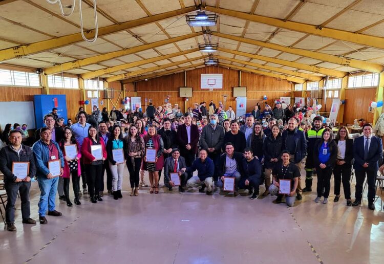 Reconocen a Equipos del Sector Salud que Enfrentan la Pandemia en la región de Aysén