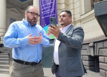 ALCALDE SILVA BUSCA QUE LA FIBRA ÓPTICA PARA LA CONEXIÓN DIGITAL LLEGUE TAMBIÉN A GUAITECAS