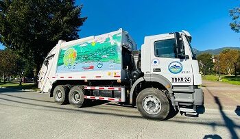 Gobierno Regional entregó camiones para recolección de residuos en la comuna de Cisnes