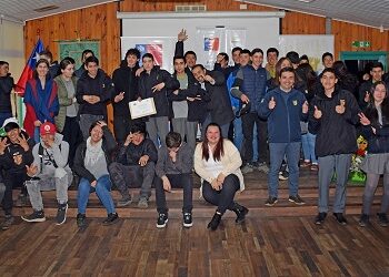 Liceo Bicentenario de la Patagonia Agrícola e Industrial se certifica en Prevención de Violencia contra las Mujeres