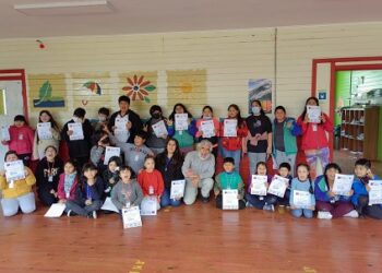 Estudiantes de Puerto Aguirre y Caleta Andrade participaron activamente en taller de planificación territorial dictado por el Minvu