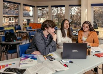 Equipo Admisión UAysén apoyará a jóvenes en proceso&nbsp;de&nbsp;postulación&nbsp;a universidades