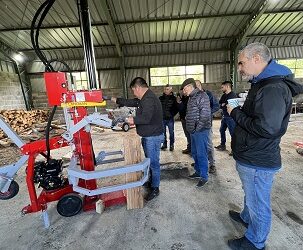 Programa Leña Más Seca entrega maquinaria a productores de Aysén