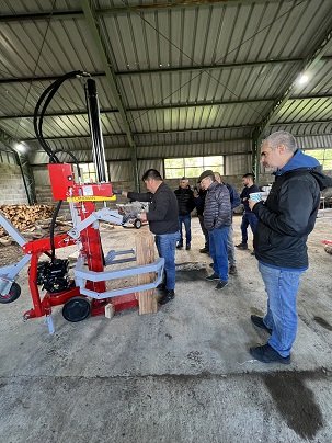 Programa Leña Más Seca entrega maquinaria a productores de Aysén