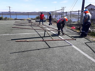 COMENZARON LOS TRABAJOS DE REPOSICIÓN DEL CIERRE PERIMETRAL DEL ESTADIO DE MELINKA