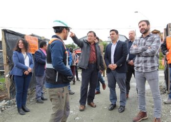 Delegado Rodrigo Araya constata 27% de avance en ampliación de Caleta de Pescadores de Melinka ejecutada por la Dirección de Obras Portuarias del MOP