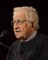 El neoliberalismo “es un terreno fértil hacia el neofascismo”: Noam Chomsky