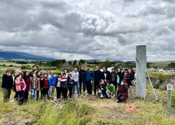 Comunidad de Valle Simpson se reúne en torno al rescate del río