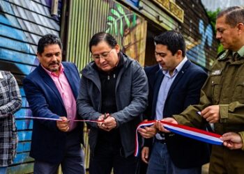 GOBIERNO ENTREGA VEHÍCULO TODO TERRENO A CARABINEROS DE GUAITECAS PARA LOS SERVICIOS POLICIALES EN LA COMUNIDAD INSULAR