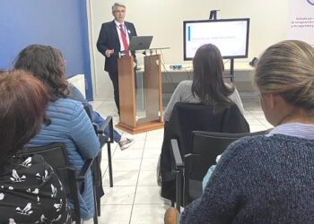 Empresas con más de 100 trabajadores/as deben incluir a un gestor de Inclusión Laboral