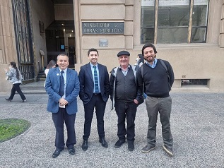 Alcalde Fica, Consejero Abello y diputado Calisto piden avión más grande y más moderno para Villa O´Higgins