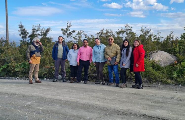 Seremi de Vivienda se reunió con dirigentes y autoridades de Melinka para impulsar la gestión sectorial en esa comuna