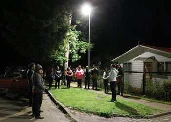 Programa Quiero Mi Barrio aporta seguridad para las familias de Villa Mañihuales con 36 luminarias peatonales