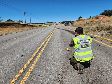 Carabineros de la SIAT junto a la Fiscalía investigan colisión de alta energía en Ruta 7 sur