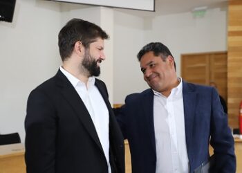 ALCALDE SILVA PLANTEÓ AL PRESIDENTE BORIC LOS PROBLEMAS DE CONECTIVIDAD QUE VIVE GUAITECAS&nbsp;