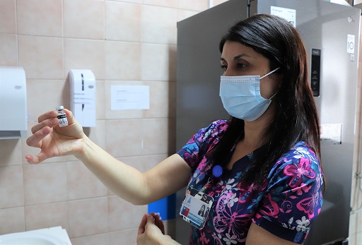 Salud implementa vacunatorio contra Viruela Símica en Hospital Regional Coyhaique