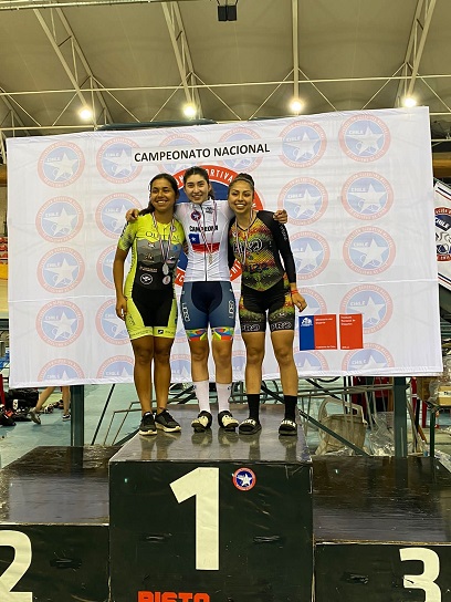 Ciclista coyhaiquina Gabriela Alarcón busca representar a Chile en los ParaPanamericanos Santiago 2023