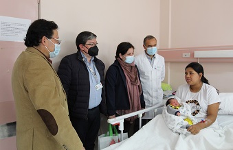 Kael Maximiliano Navarrete Shupingahua primer recién nacido del año 2023 en el Hospital Regional de Coyhaique